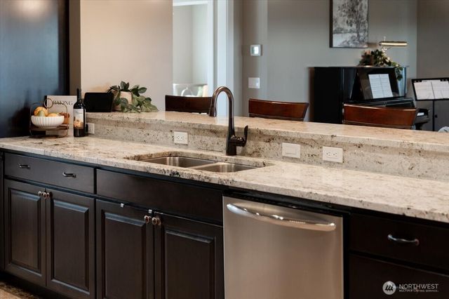 819 Autumn Crest Drive, Wenatchee, WA 98801