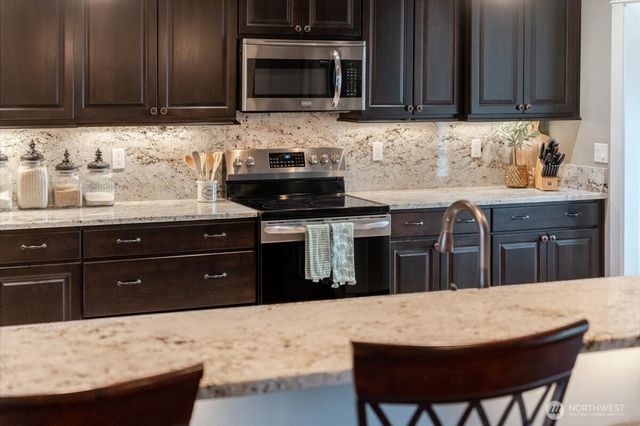 819 Autumn Crest Drive, Wenatchee, WA 98801