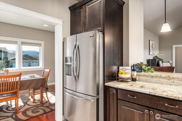 819 Autumn Crest Drive, Wenatchee, WA 98801