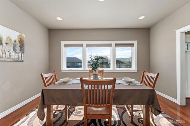 819 Autumn Crest Drive, Wenatchee, WA 98801