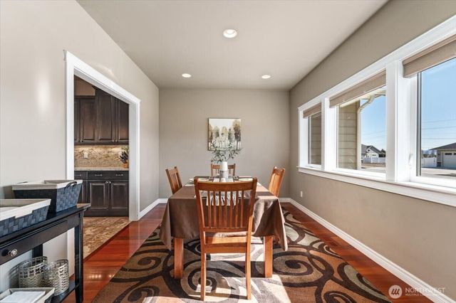 819 Autumn Crest Drive, Wenatchee, WA 98801