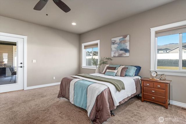 819 Autumn Crest Drive, Wenatchee, WA 98801