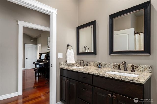 819 Autumn Crest Drive, Wenatchee, WA 98801