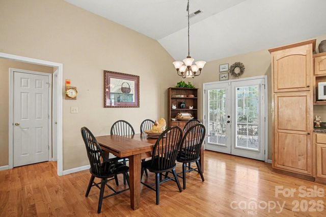 270 Spicewood Circle, Troutman, NC 28166