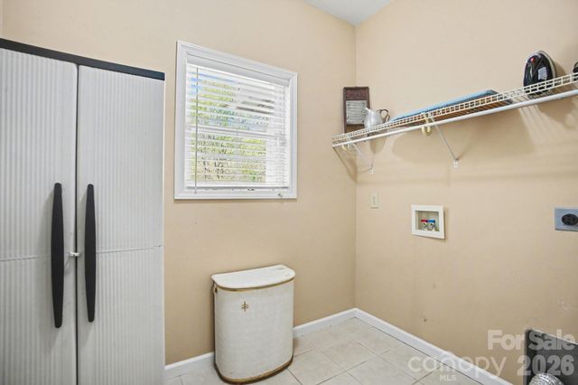 270 Spicewood Circle, Troutman, NC 28166