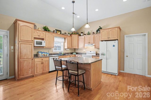 270 Spicewood Circle, Troutman, NC 28166