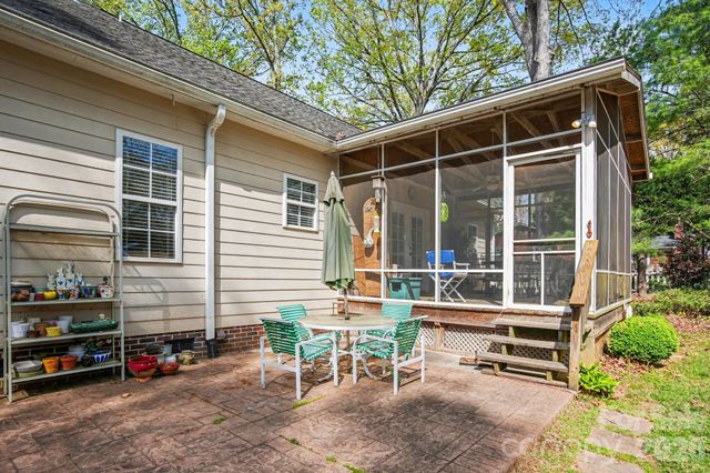 270 Spicewood Circle, Troutman, NC 28166