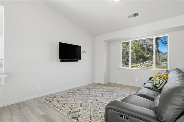 4001 Pacific Bars Road, Mariposa, CA 95338