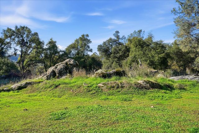 4001 Pacific Bars Road, Mariposa, CA 95338