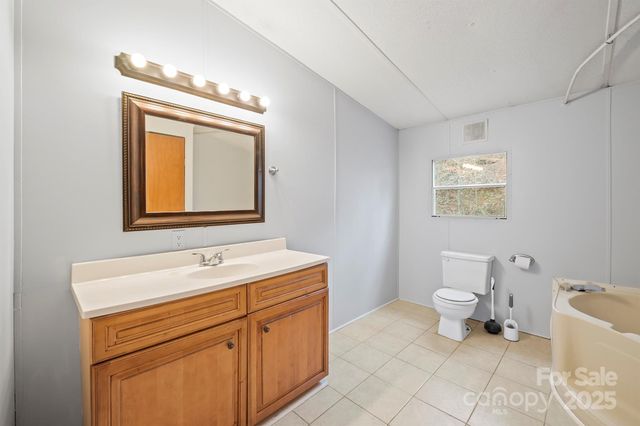 192 Old Lumber Yard Road, Morganton, NC 28655