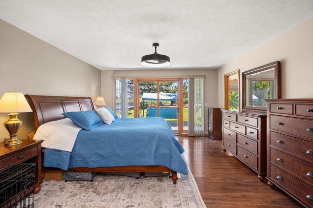 9712 W Masters Ln, Cheney, WA 99004