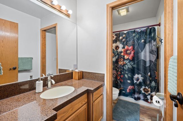 9712 W Masters Ln, Cheney, WA 99004