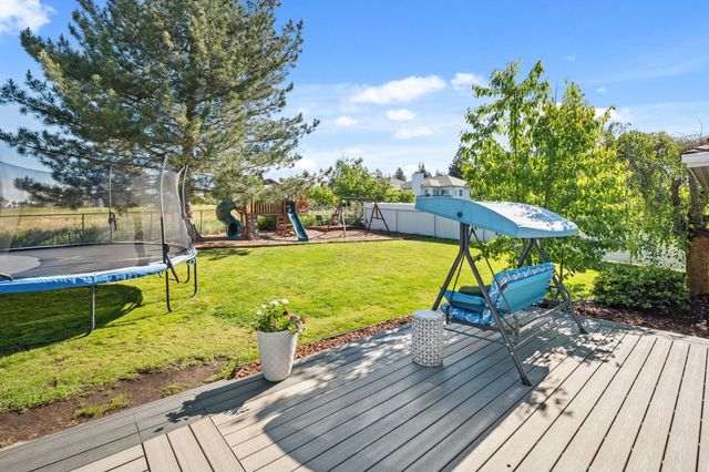 9712 W Masters Ln, Cheney, WA 99004