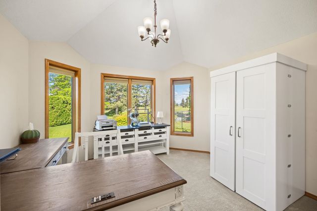 9712 W Masters Ln, Cheney, WA 99004