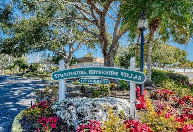 2731 RIVERBLUFF WAY V76, Sarasota, FL 34231
