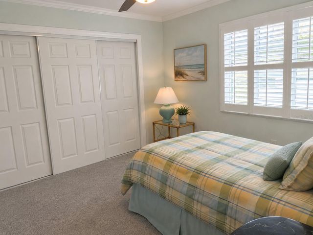 2731 RIVERBLUFF WAY V76, Sarasota, FL 34231