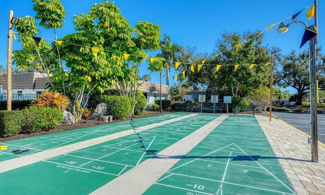 2731 RIVERBLUFF WAY V76, Sarasota, FL 34231
