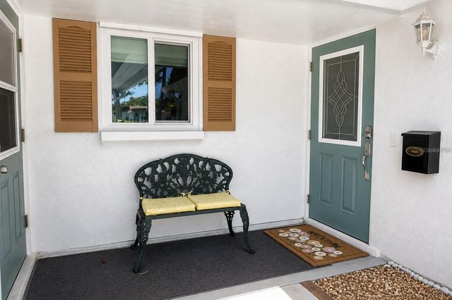 2731 RIVERBLUFF WAY V76, Sarasota, FL 34231