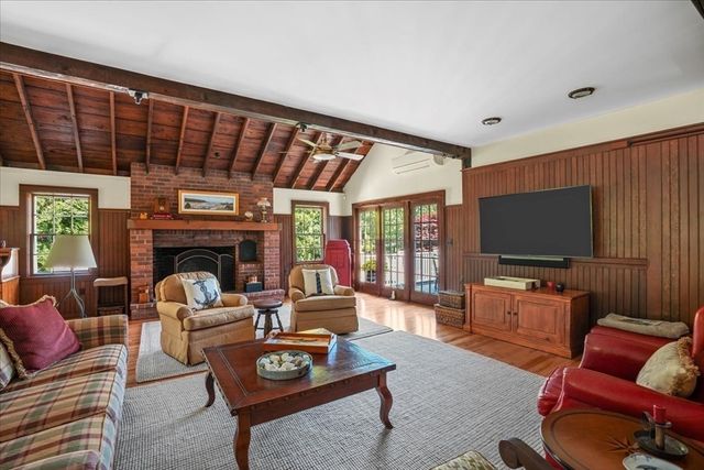 26 Neal Gate St, Scituate, MA 02066
