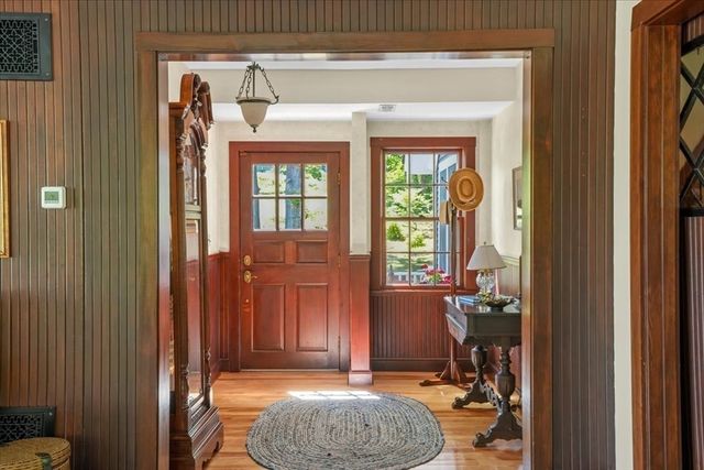 26 Neal Gate St, Scituate, MA 02066