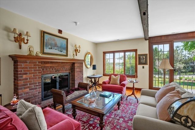 26 Neal Gate St, Scituate, MA 02066