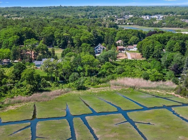 26 Neal Gate St, Scituate, MA 02066
