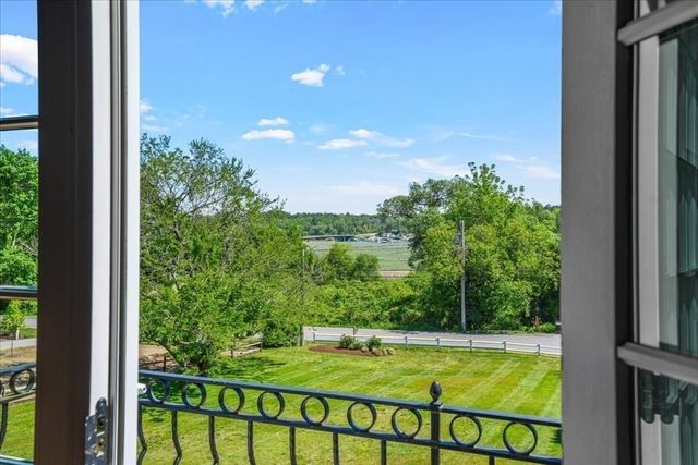 26 Neal Gate St, Scituate, MA 02066
