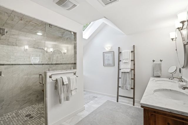 26 Neal Gate St, Scituate, MA 02066
