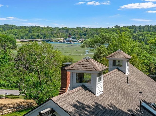 26 Neal Gate St, Scituate, MA 02066