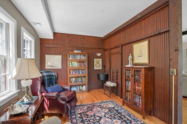 26 Neal Gate St, Scituate, MA 02066