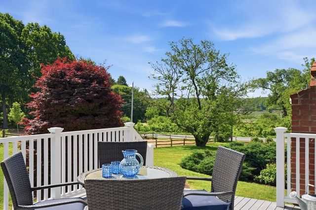 26 Neal Gate St, Scituate, MA 02066