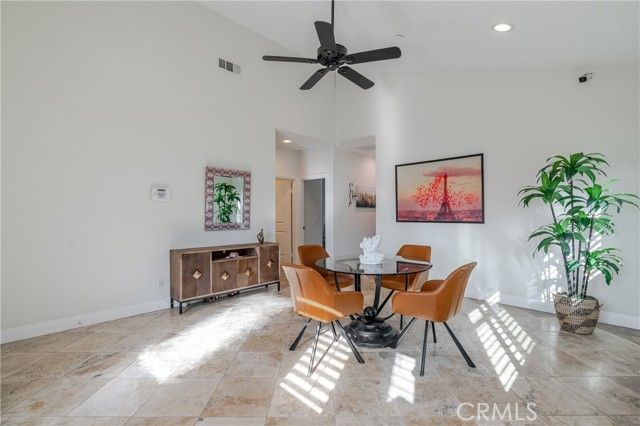 10414 Whitegate Avenue, Sunland (los Angeles), CA 91040