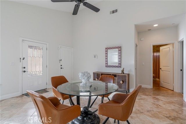 10414 Whitegate Avenue, Sunland (los Angeles), CA 91040