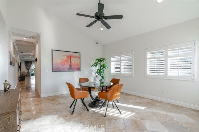 10414 Whitegate Avenue, Sunland (los Angeles), CA 91040