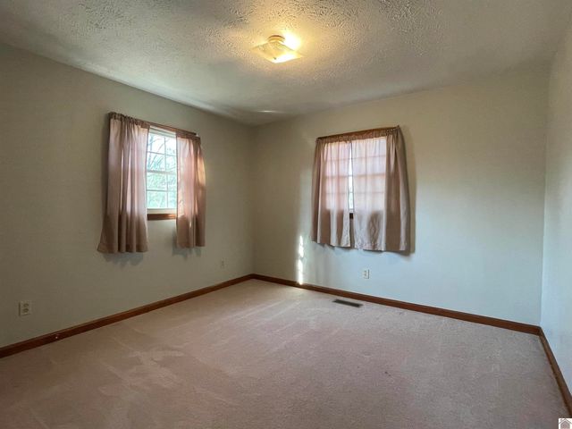 217 Briarfield Lane 11 and 33, Cadiz, KY 42211