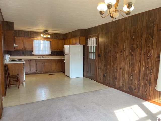 217 Briarfield Lane 11 and 33, Cadiz, KY 42211