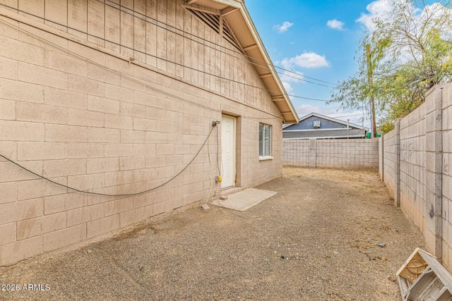 437 S CALIFORNIA Street, Chandler, AZ 85225