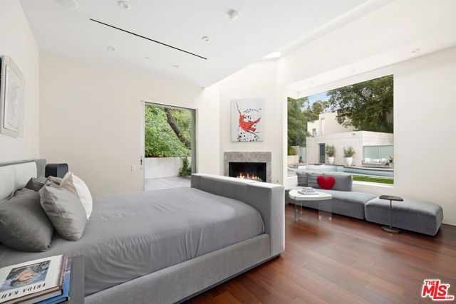 2654 Roscomare Road, Los Angeles, CA 90077