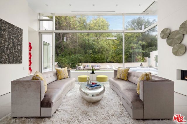 2654 Roscomare Road, Los Angeles, CA 90077