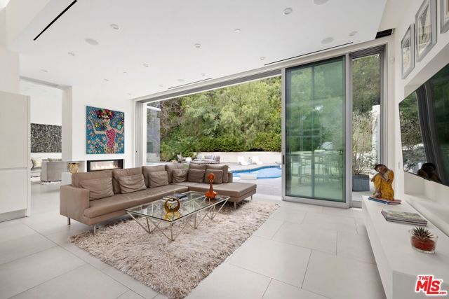 2654 Roscomare Road, Los Angeles, CA 90077