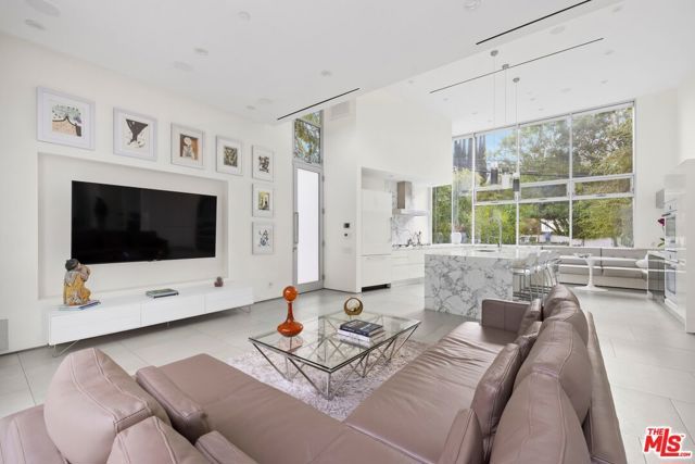 2654 Roscomare Road, Los Angeles, CA 90077