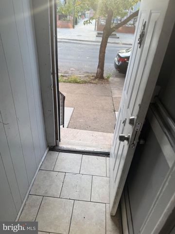 11 N FULTON AVE, Baltimore, MD 21223