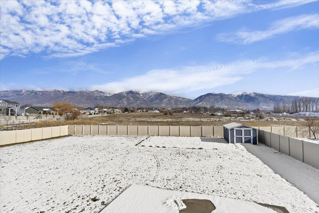 771 W MARE CIR, Kaysville, UT 84037
