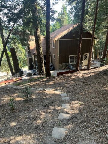 404 Mozumdar, Cedarpines Park, CA 92322