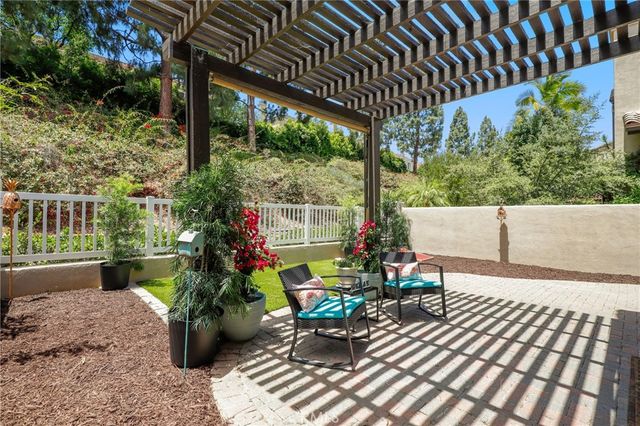 15 Meadowbrook, Aliso Viejo, CA 92656