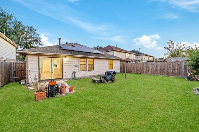 5914 Stirring Winds Lane, Houston, TX 77086