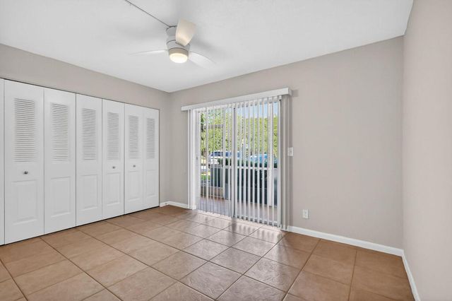 378 Sheffield P, West Palm Beach, FL 33417