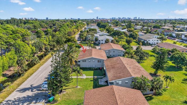 378 Sheffield P, West Palm Beach, FL 33417