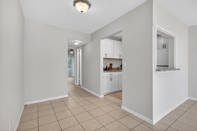 378 Sheffield P, West Palm Beach, FL 33417