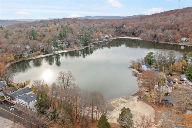116 Lake Drive, Lake Peekskill, NY 10537
